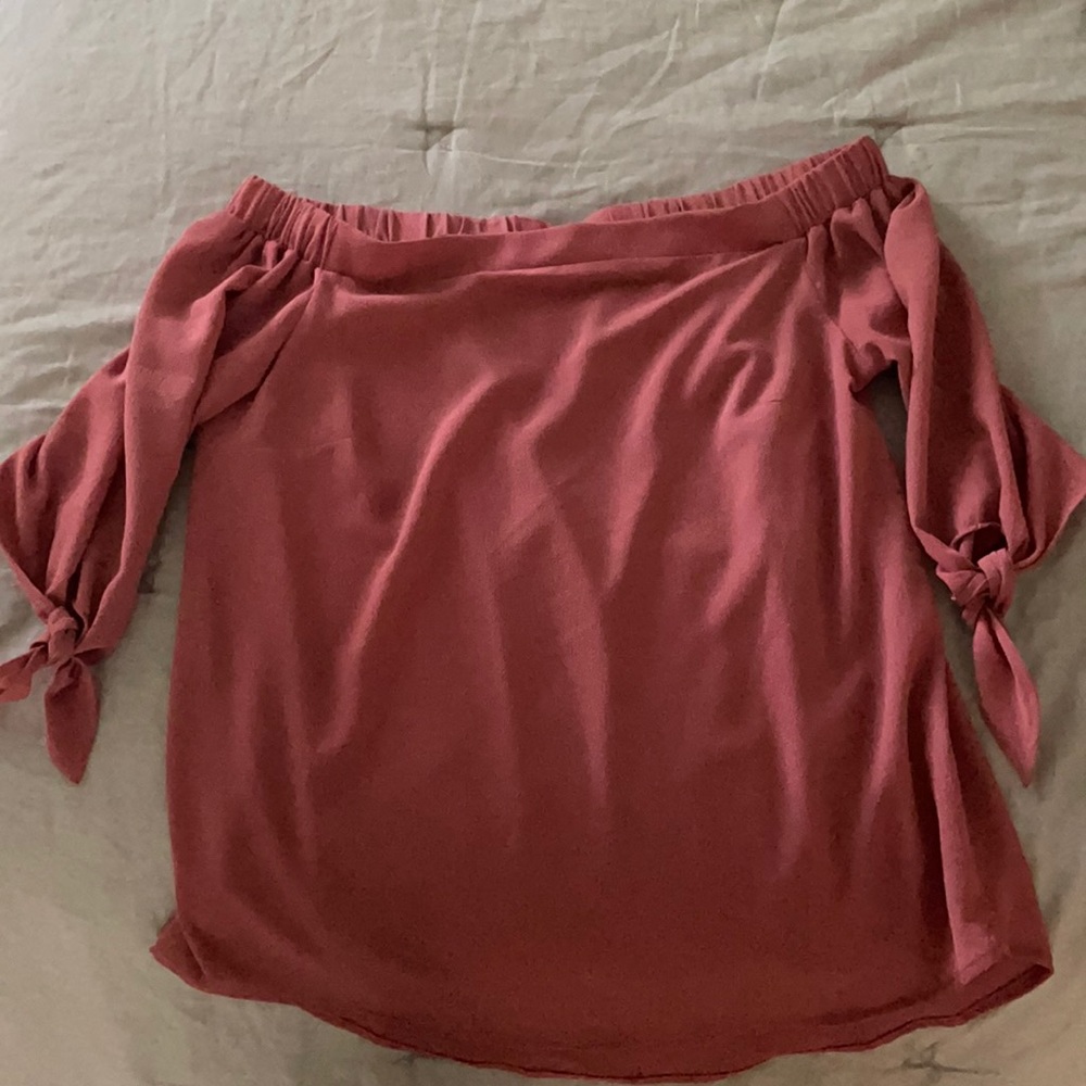 Strapless, bow detail sleeve top